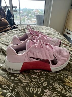 Nike Metcon 9 Women’s - Pink Foam Dark Team Red